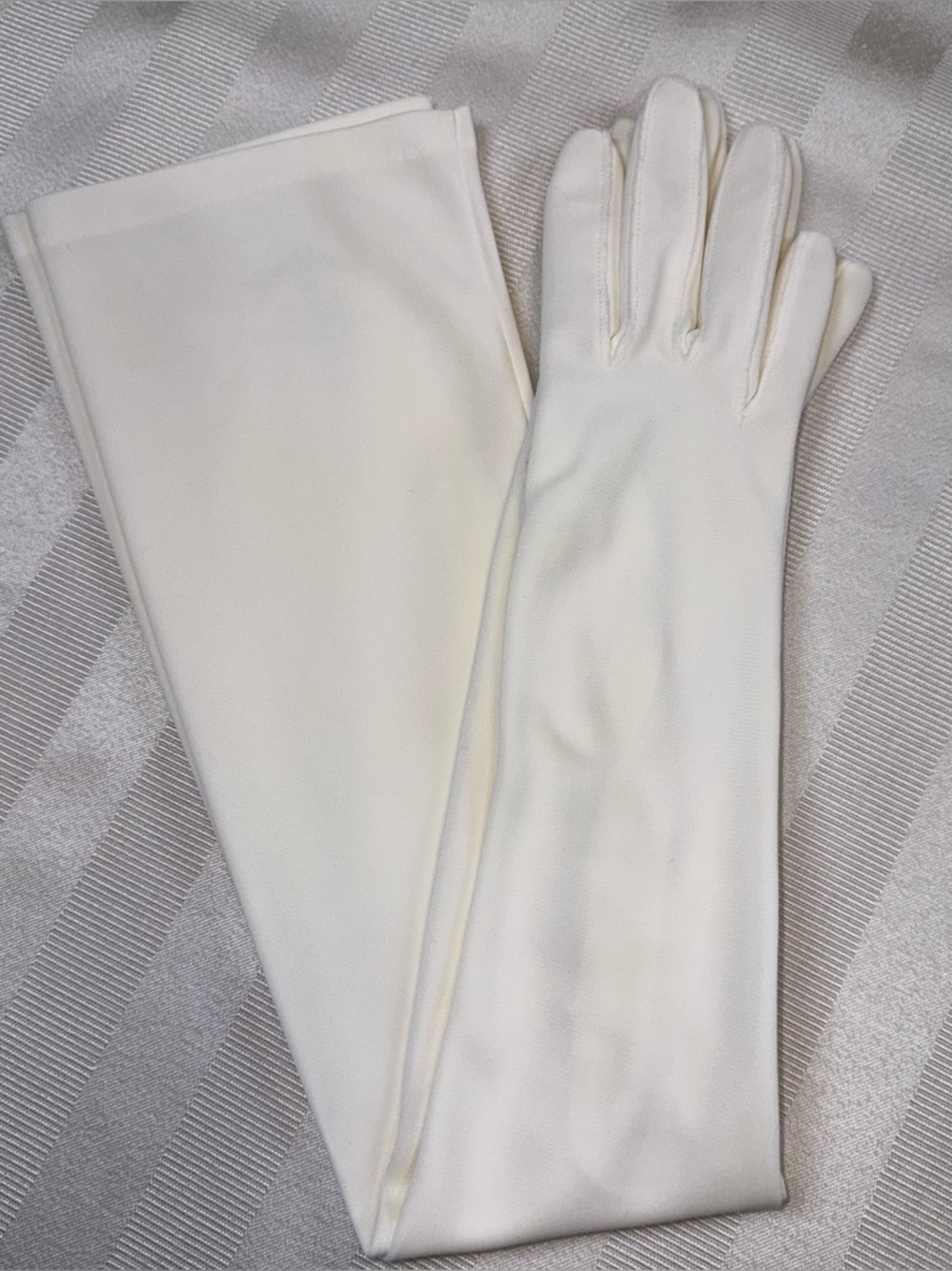 Vintage 23" White Opera Gala Wedding Prom Theater Nylon Gloves Pearl Buttons - Picture 7 of 8